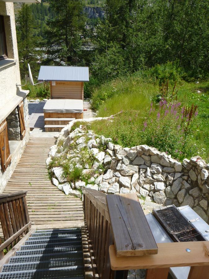 Chalet Les Melezes Bed & Breakfast Tignes Dış mekan fotoğraf