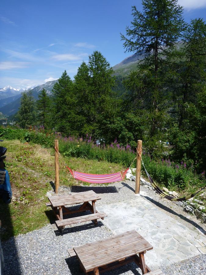 Chalet Les Melezes Bed & Breakfast Tignes Dış mekan fotoğraf